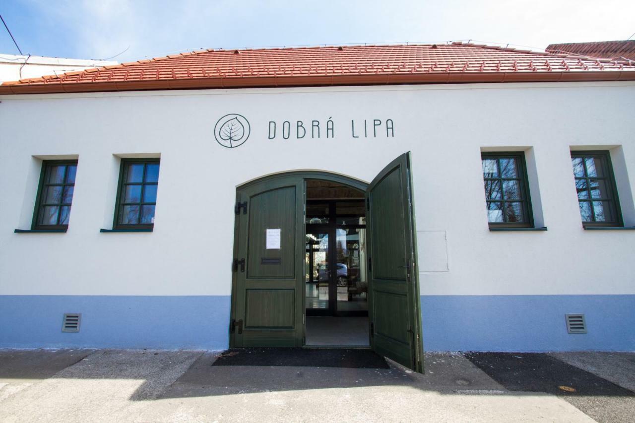 Ubytovanie Dobra Lipa Pozsony Kültér fotó